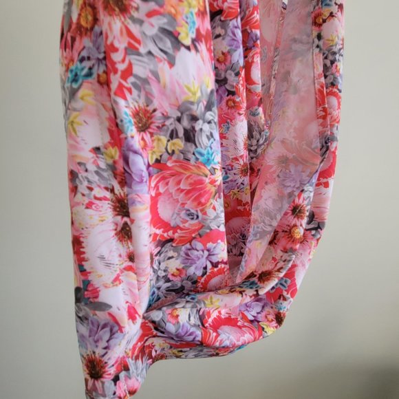 Lululemon floral tank top - Picture 4 of 5